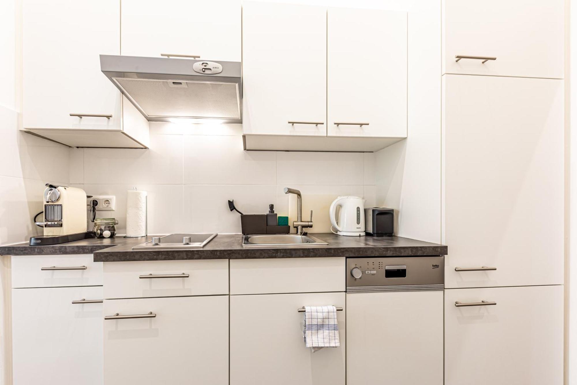 Modern Vienna By Jr City Apartments ภายนอก รูปภาพ