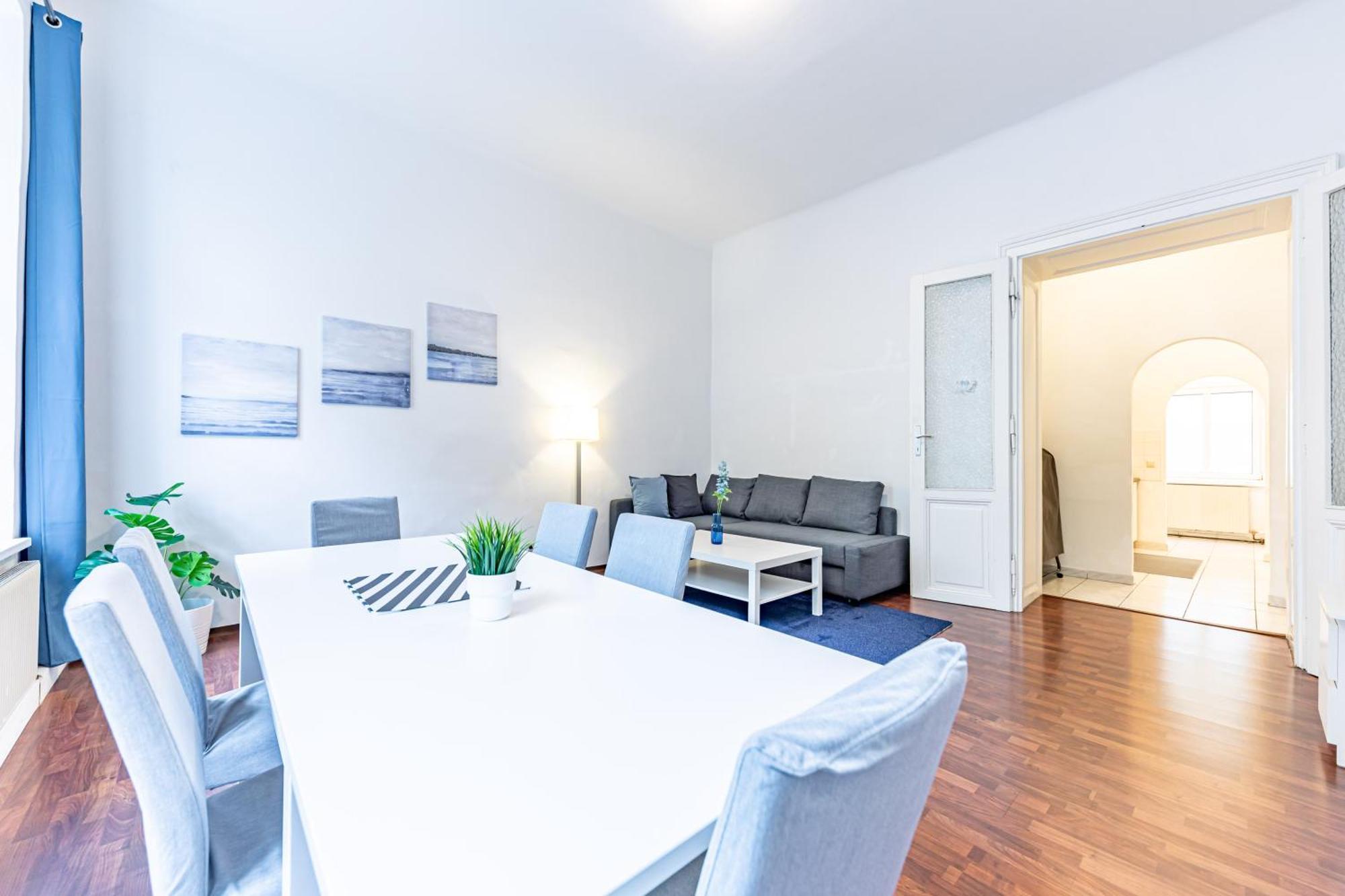Modern Vienna By Jr City Apartments ภายนอก รูปภาพ