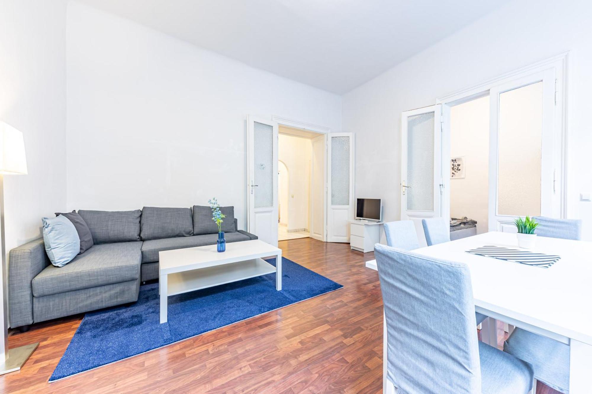 Modern Vienna By Jr City Apartments ภายนอก รูปภาพ
